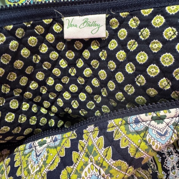 Vera Bradley Large Duffle - Cambridge pattern - Picture 2 of 6